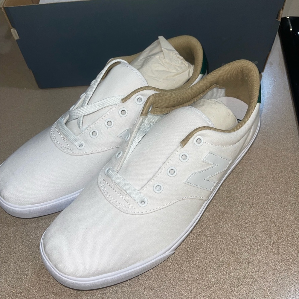 Mens white New Balance shoes